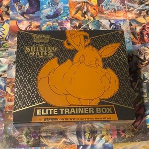Pokémon Shining Fates Elite Trainer Box